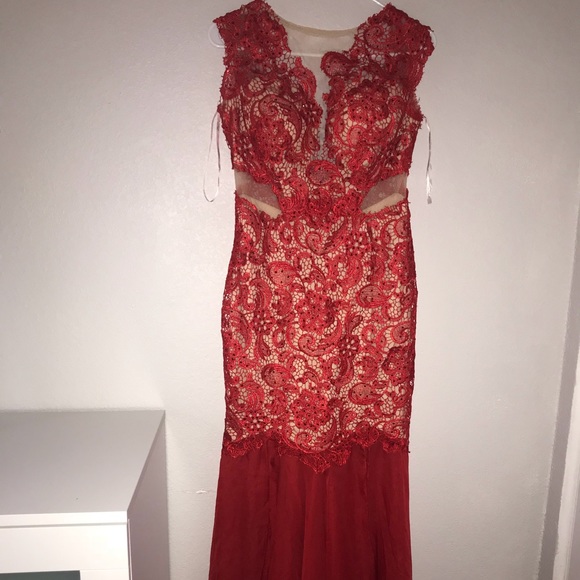 Red prom dress size M - Picture 1 of 3